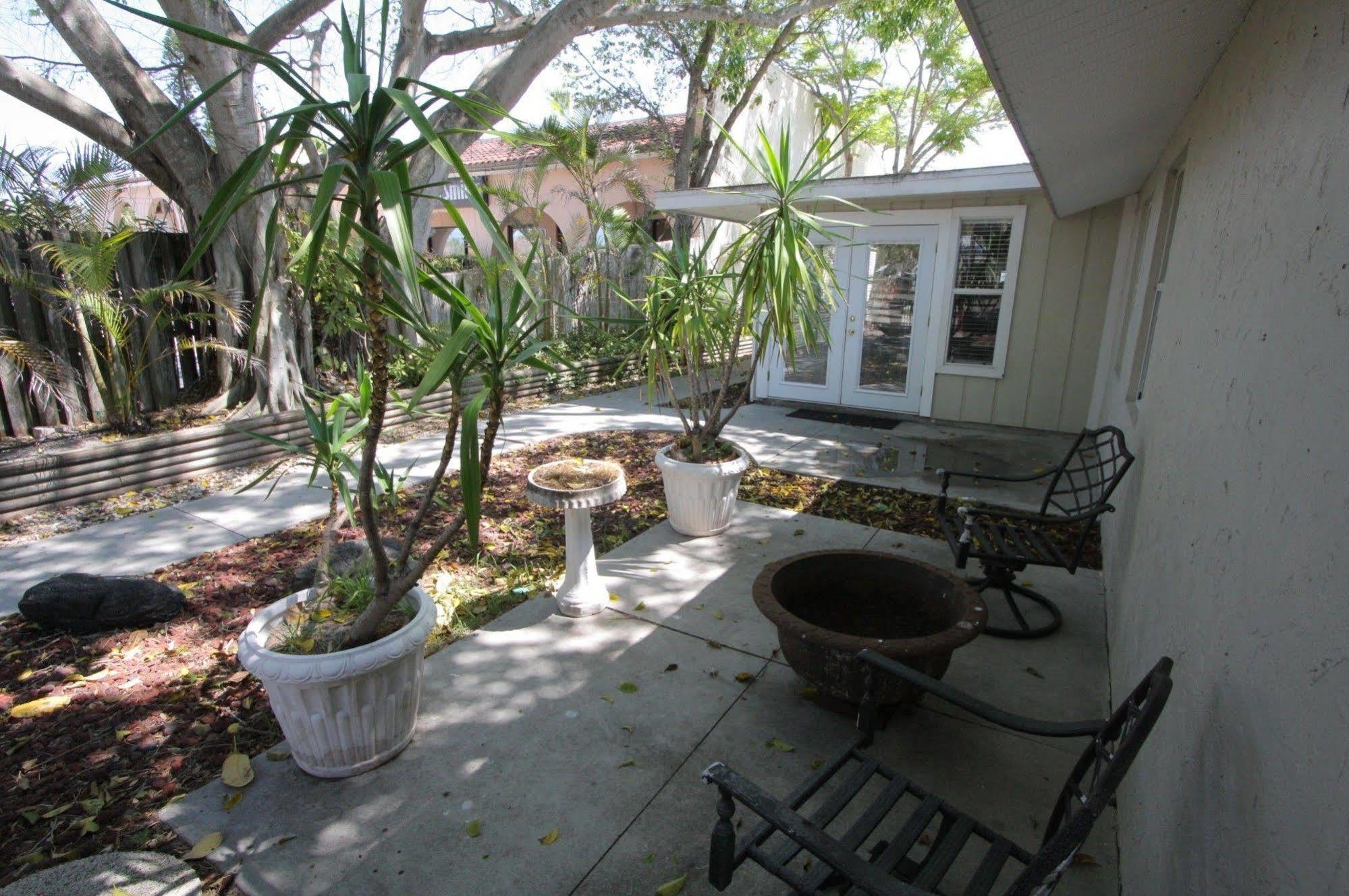 Siesta Gardens By Rva Hotel Siesta Key Exterior photo